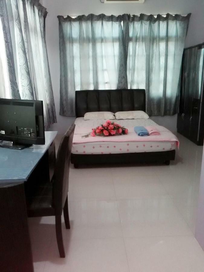Penginapan Mycj - Roomstay كُوالا تيرينغانو المظهر الخارجي الصورة